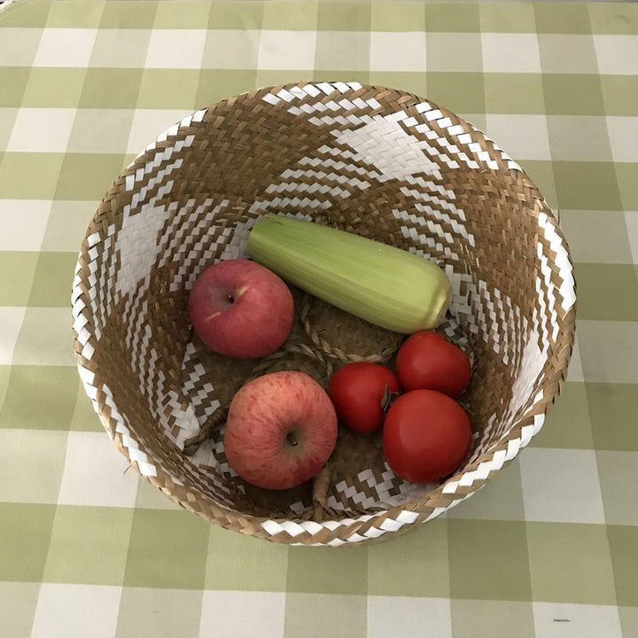 Enhance Your Kitchen Aesthetics with Our Straw Woven Fruit Folding Basket